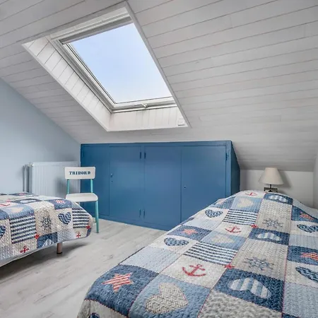 Face A La Mer, Sous Les Toits Pour 4 ポミシェ