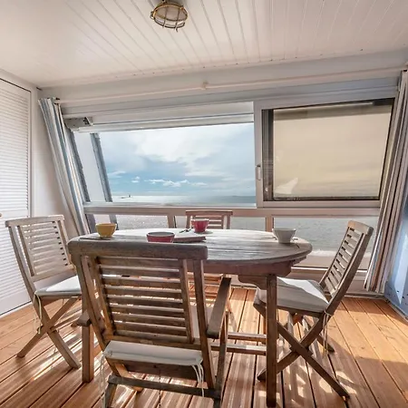 Face A La Mer, Sous Les Toits Pour 4 * Pornichet