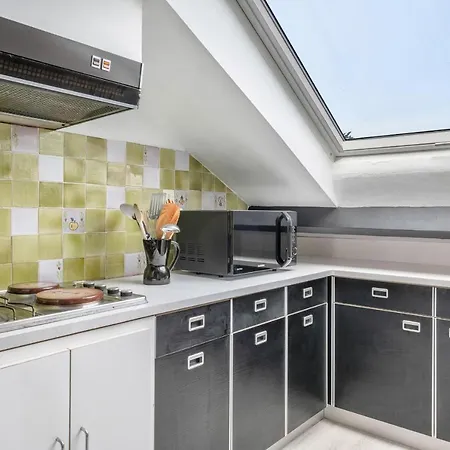 Apartment Face A La Mer, Sous Les Toits Pour 4